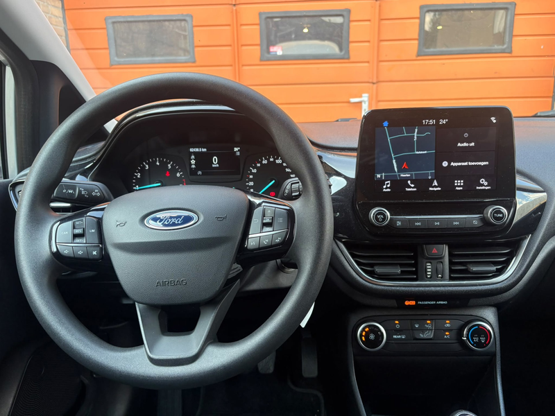 Ford Fiesta 1.1 Trend — photo 3