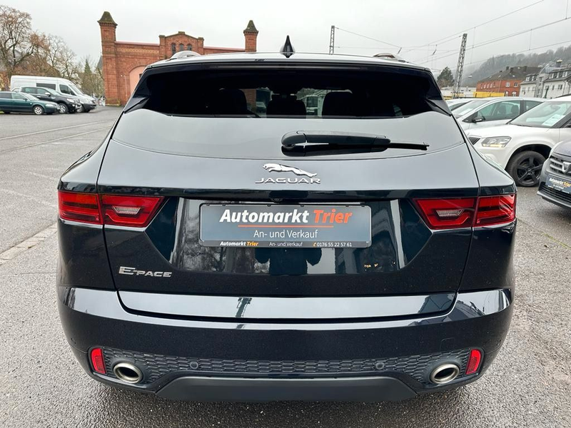 Jaguar E-Pace R-Dynamic AWD,! — photo 4