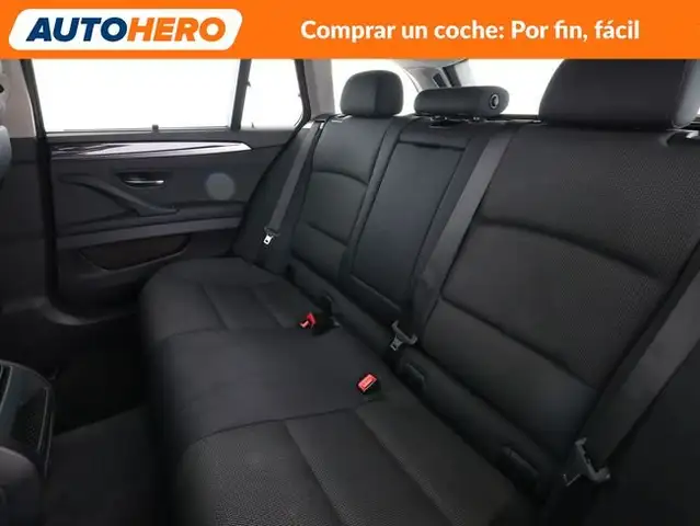 BMW 5 Series view 15