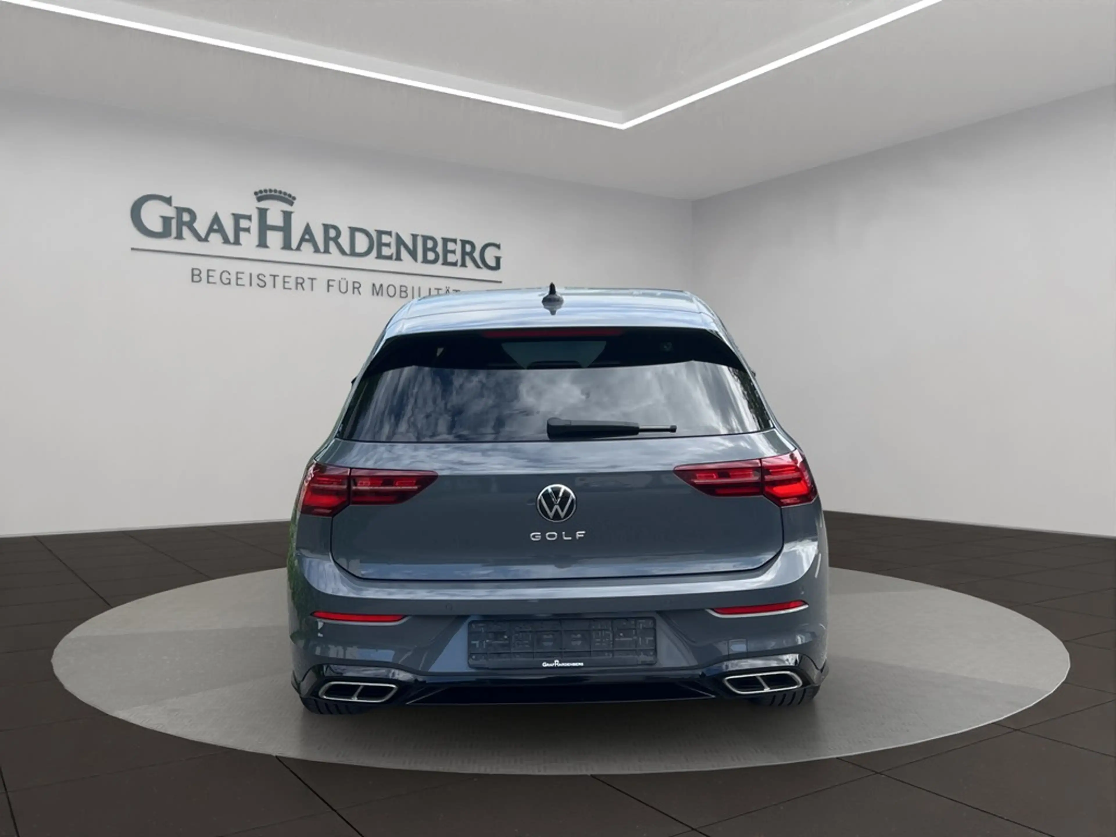 Volkswagen Golf R -Line 2.0 TSI DSG — photo 5