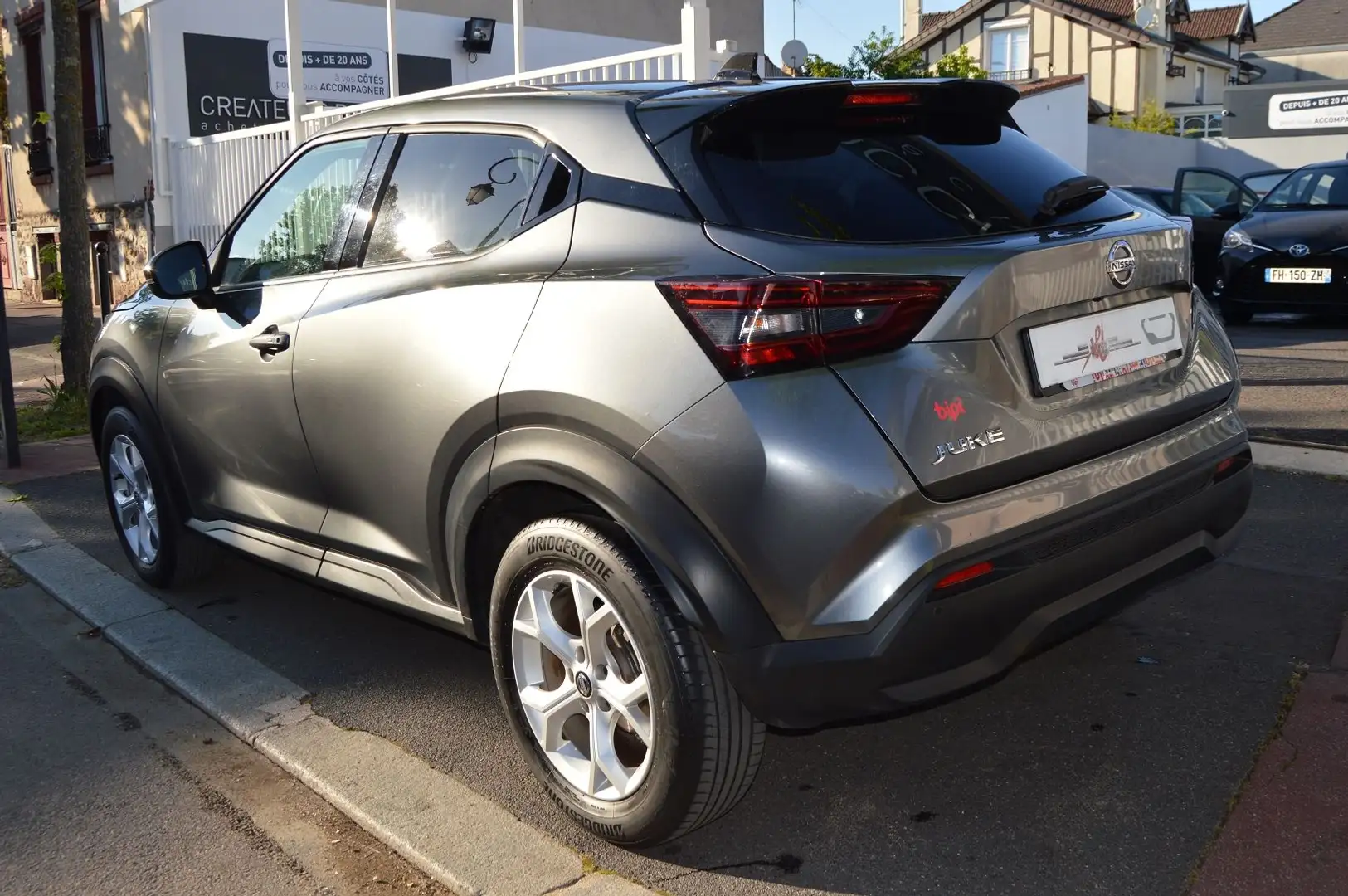 Nissan Juke 1.0 DIG-T 114CH N-CONNECTA DCT 2021 Gris - 2