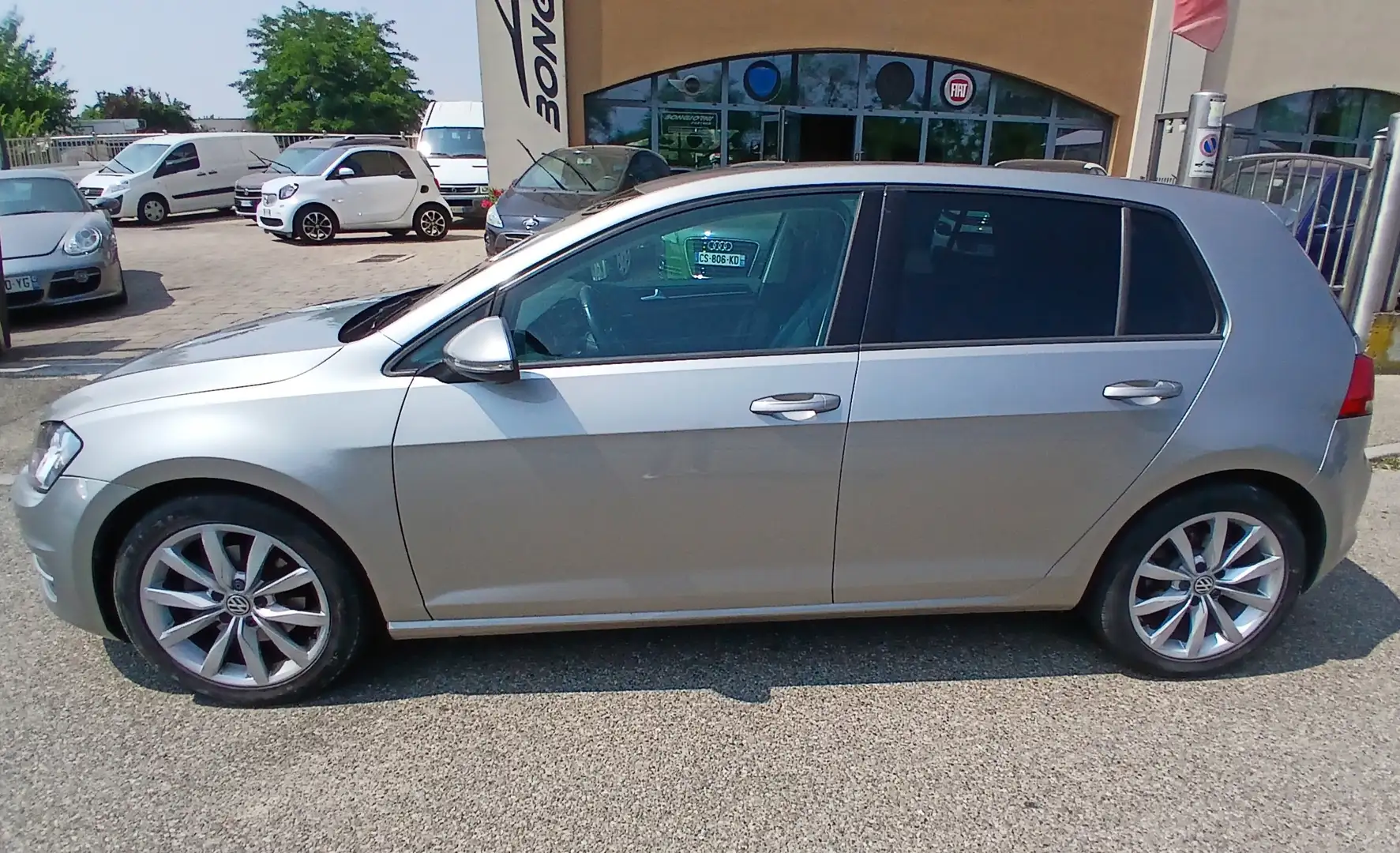 Volkswagen Golf 1,6 TDI automatica highline 5 porte km certificati Grigio - 2