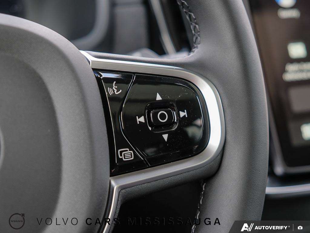 2026 Volvo XC90 B6 AWD Plus Dark Theme 7-Seater thumb 18