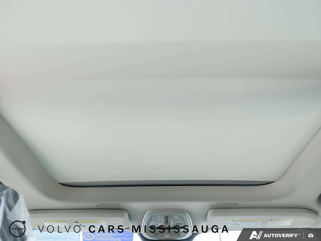 2026 Volvo XC90 B6 AWD Plus Dark Theme 7-Seater thumb 26