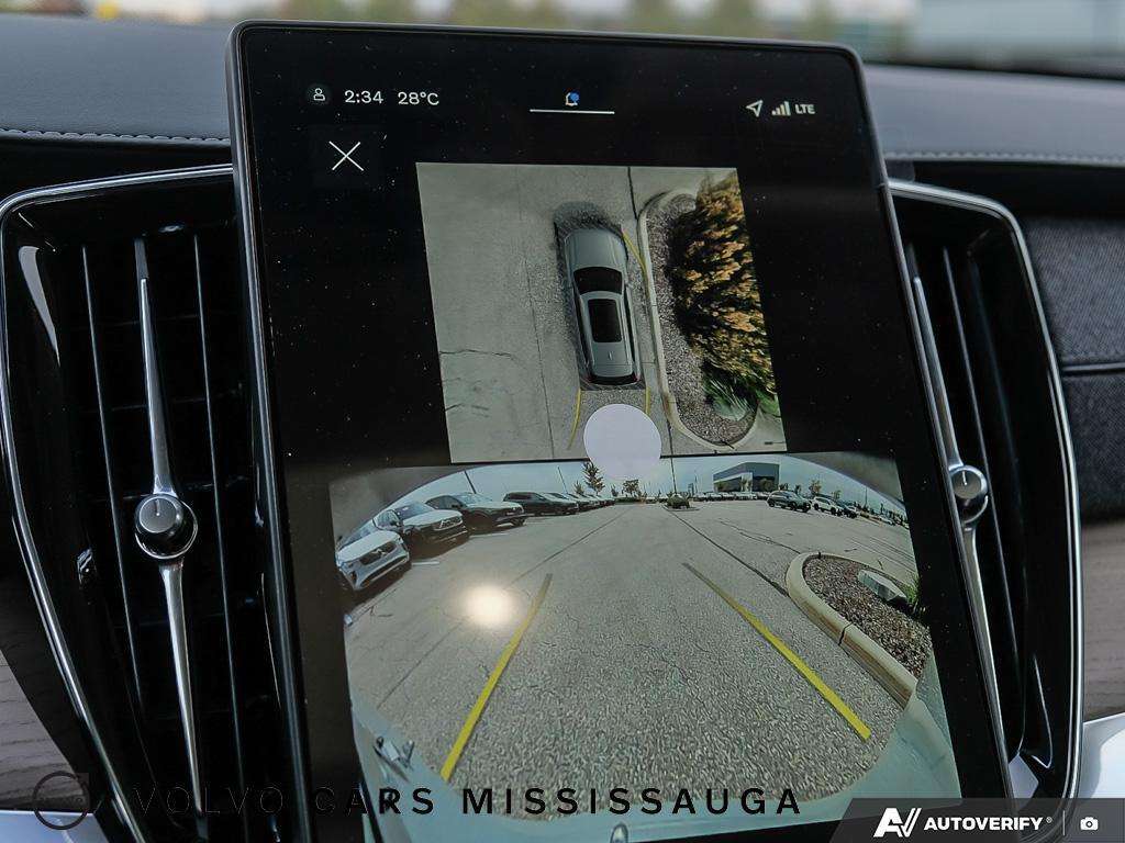 2026 Volvo XC90 B6 AWD Plus Dark Theme 7-Seater thumb 22