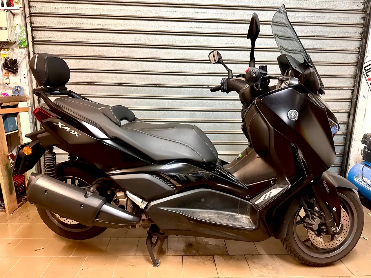 Yamaha X-Max 300
