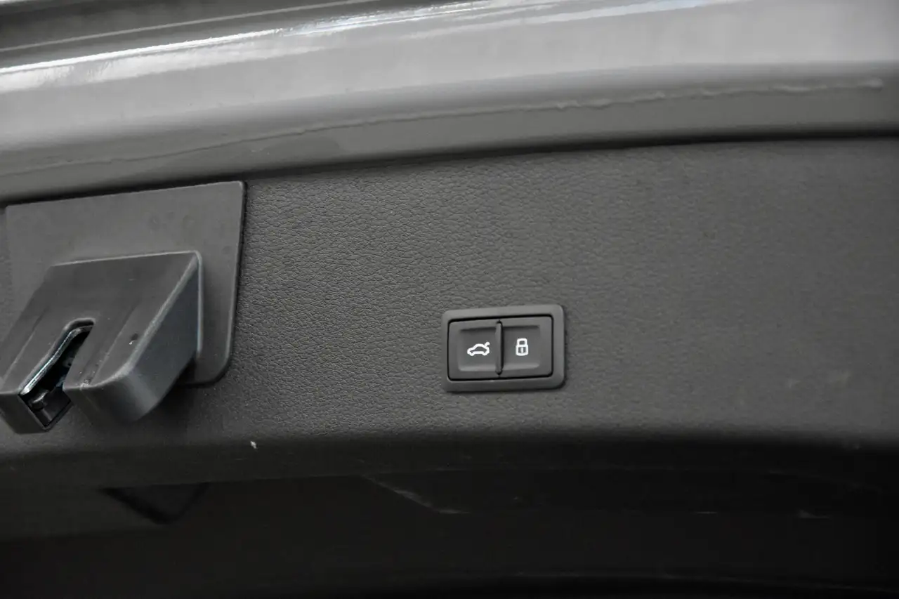 Audi SQ8 **FULL ELECTRIC** S-LINE ** 503 PK ** NARDO GREY ** PANO ** HUD, миниатюра 10