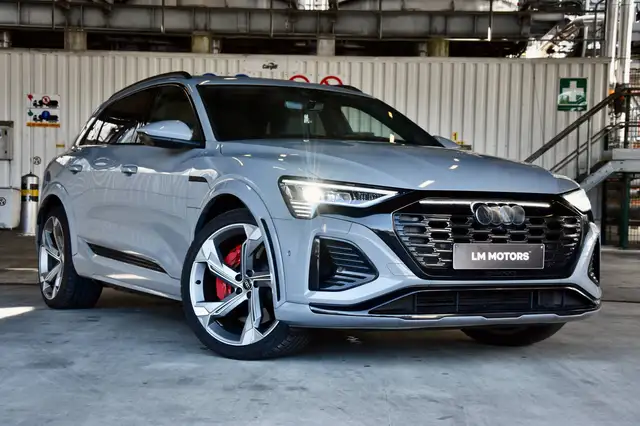 Audi SQ8 e-tron