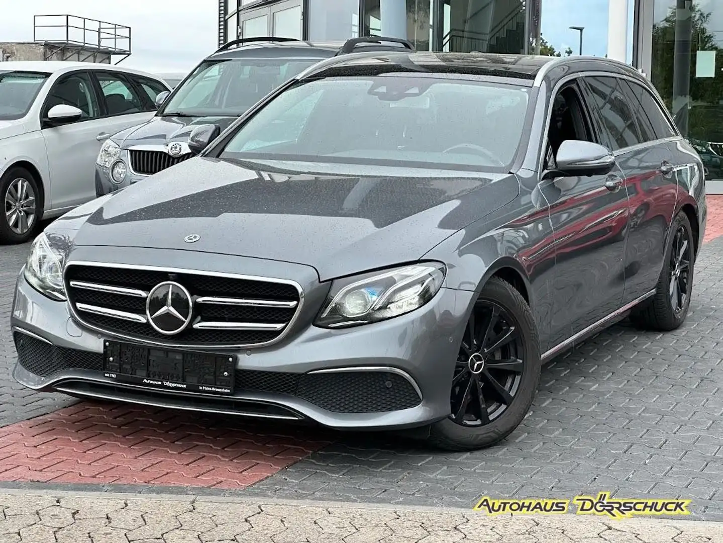 Mercedes-Benz E 200 E200d Avantgarde 9G LED PANO WIDESCREEN AHK 199€ Серый - 1