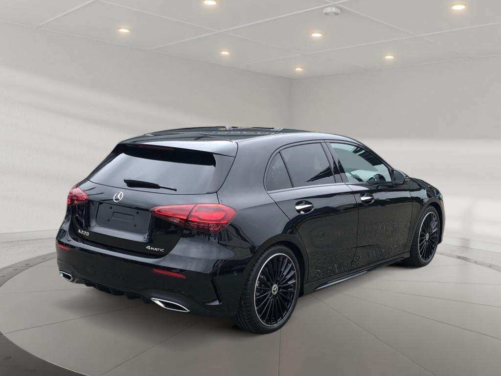 Mercedes-Benz A 220
