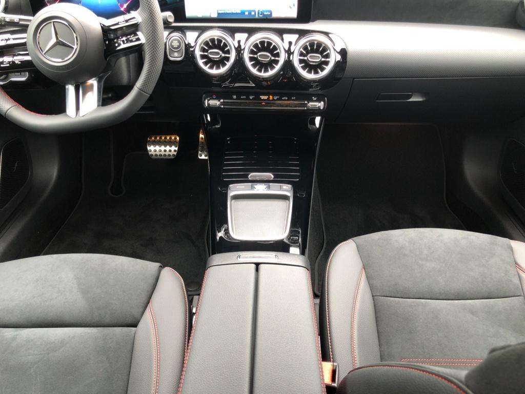 Mercedes-Benz A 220