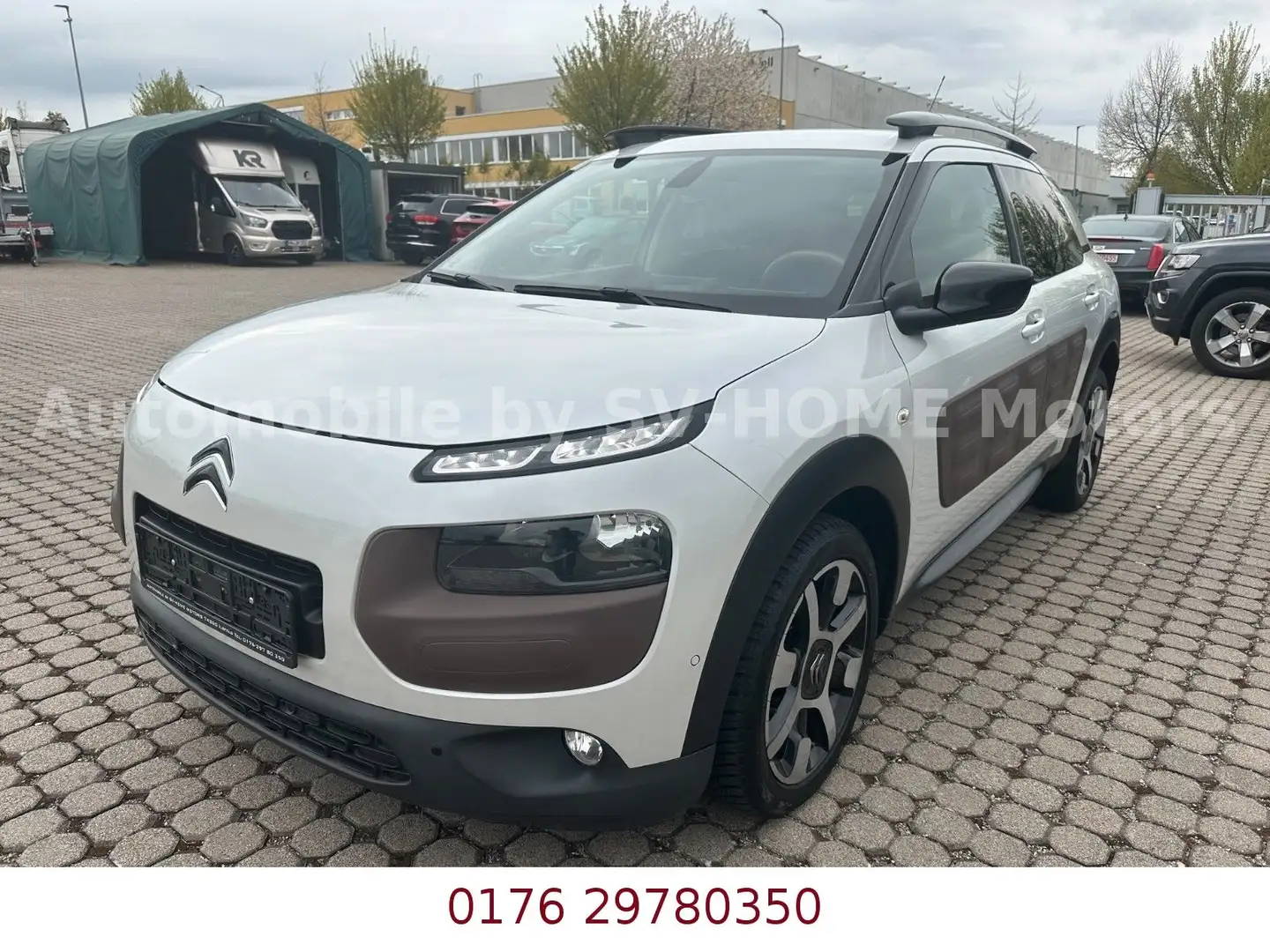 Citroen C4 Cactus 1.6 e-HDi Shine Weiß - 1