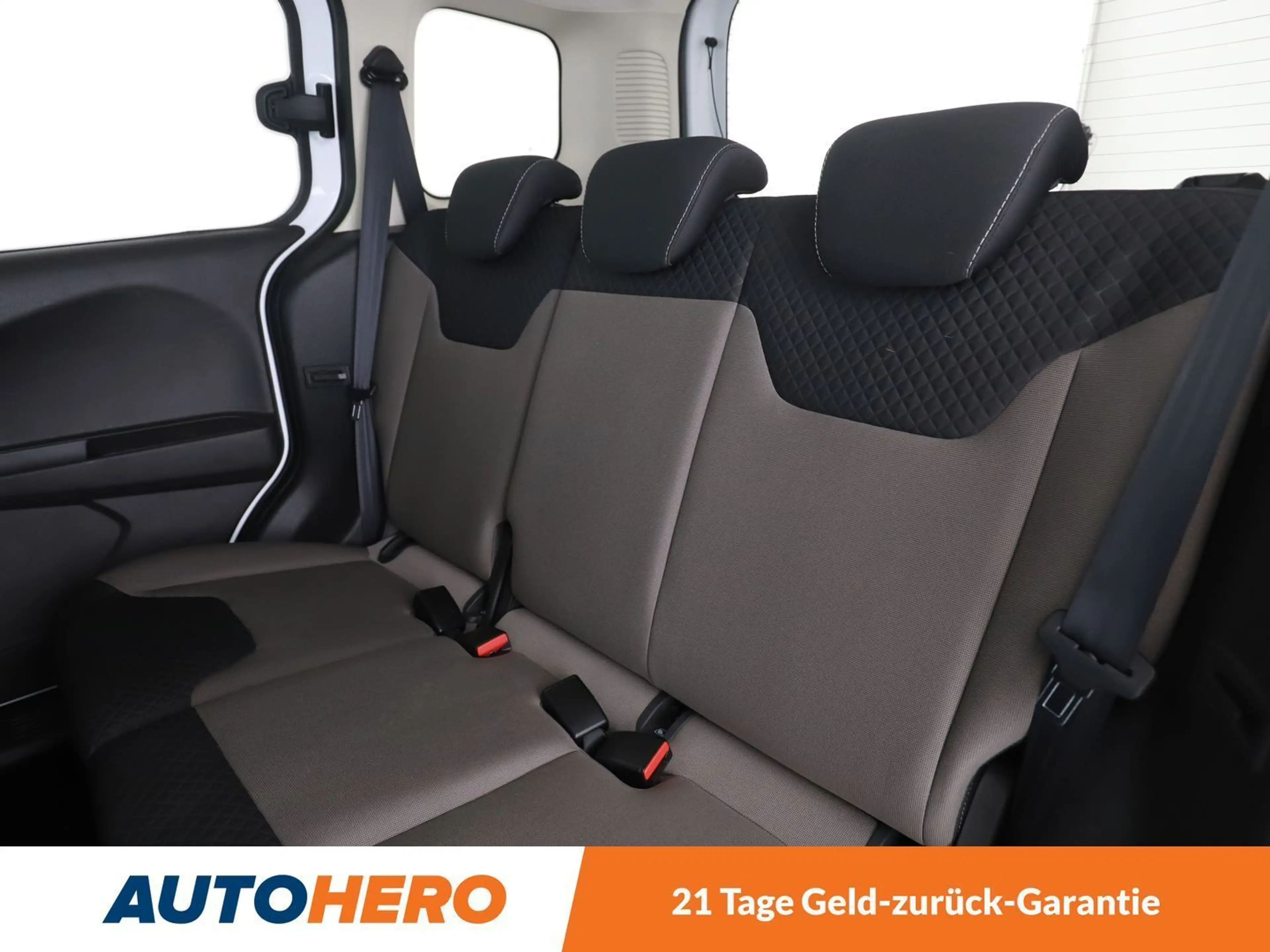 Ford Tourneo 1.0 EcoBoost Titanium *BT*KLIMAAUTO*SHZ* — photo 14