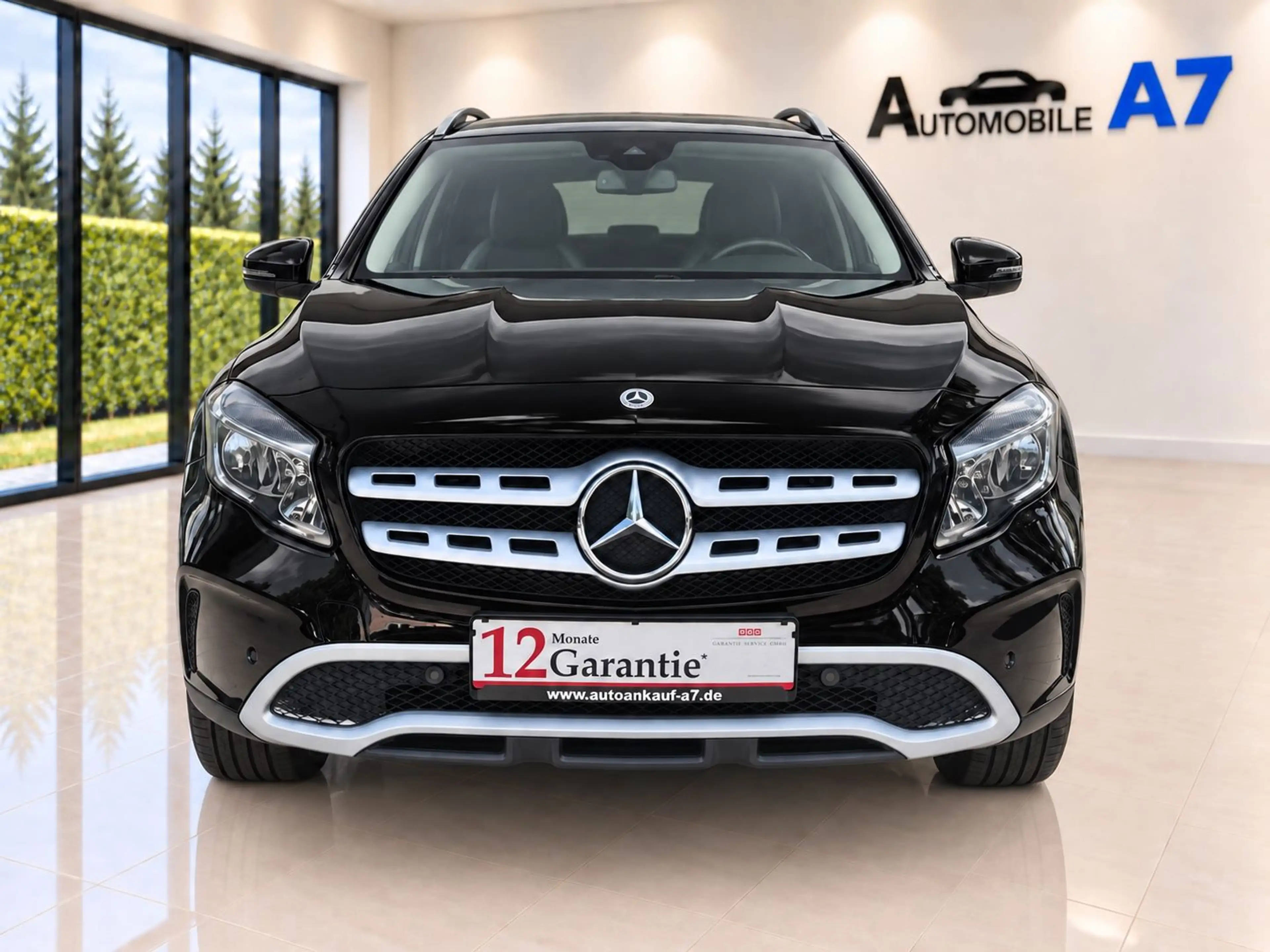 Mercedes-Benz GLA 200 — photo 2