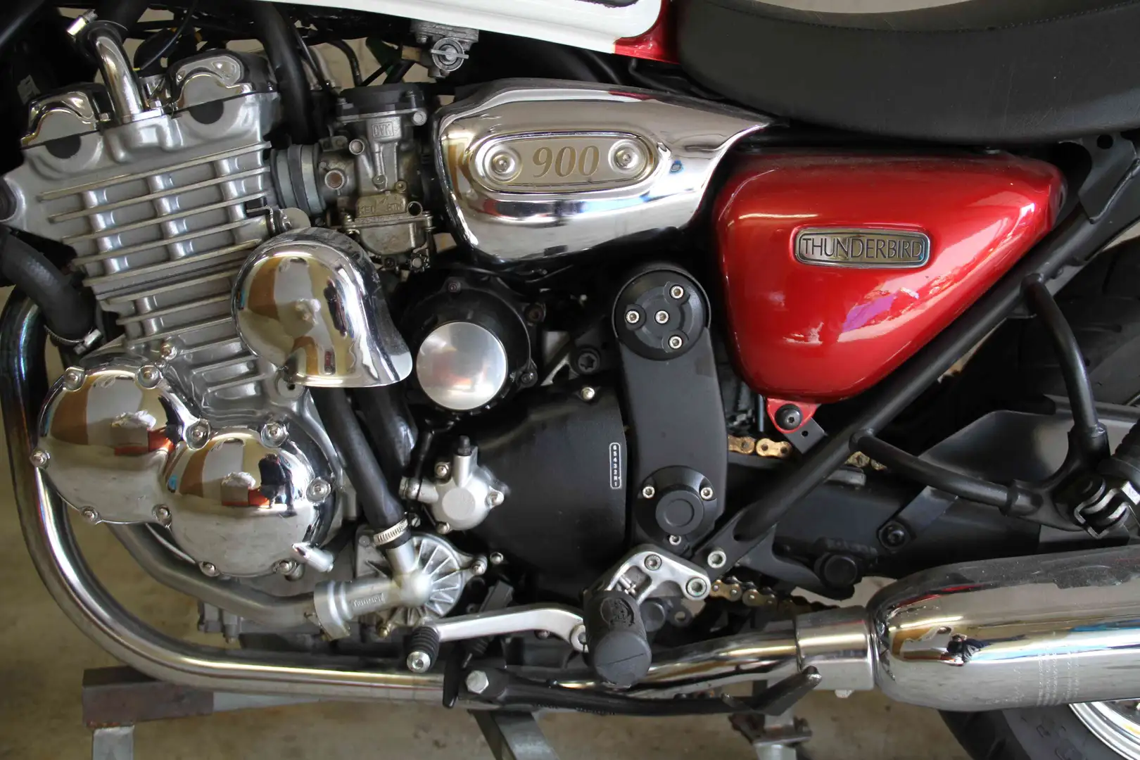 Triumph Thunderbird Sport T 309 RT Červená - 2