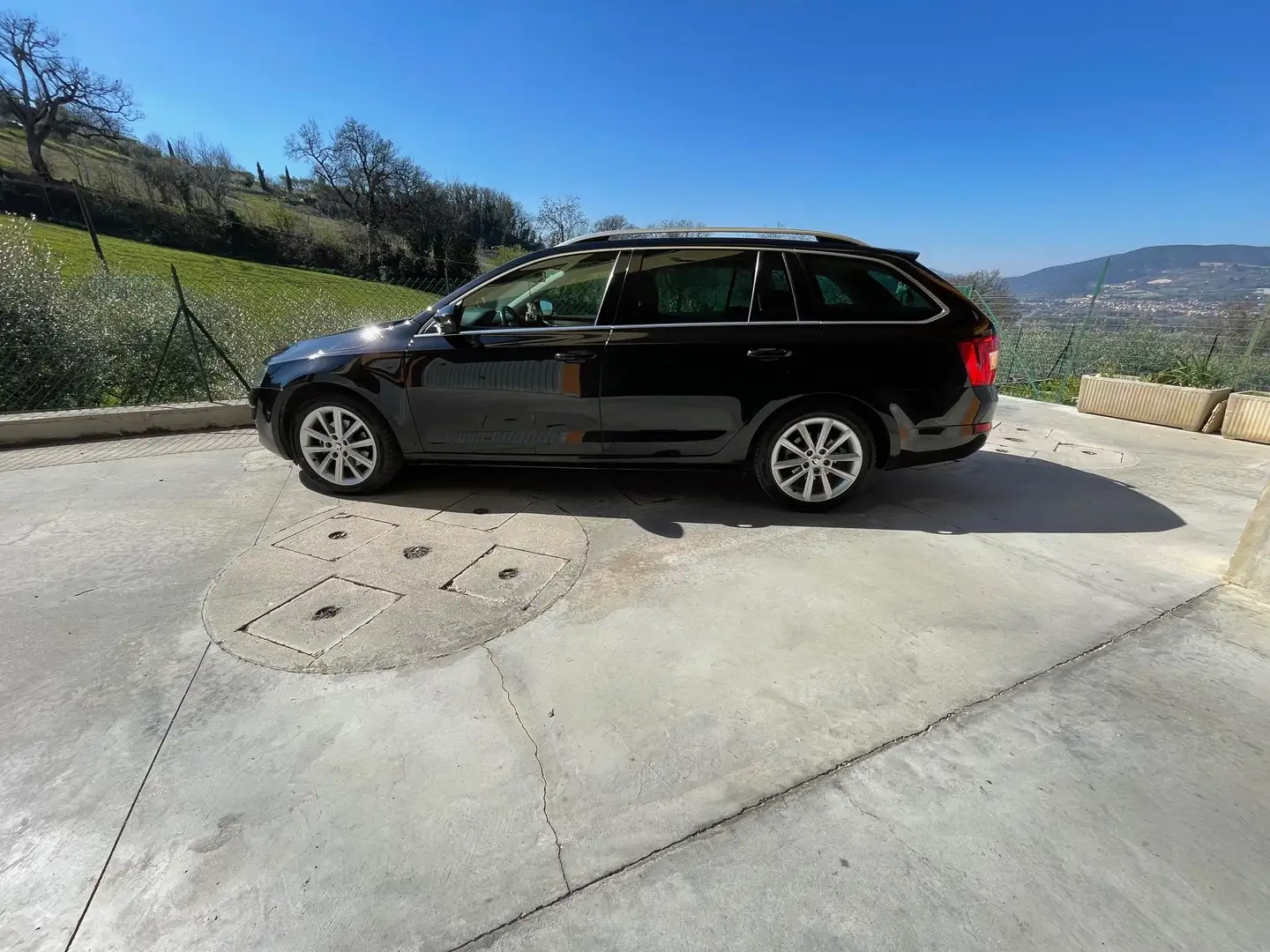 Skoda Octavia Octavia III Wagon 1.4 g-tec+Executive 110cv Nero - 2