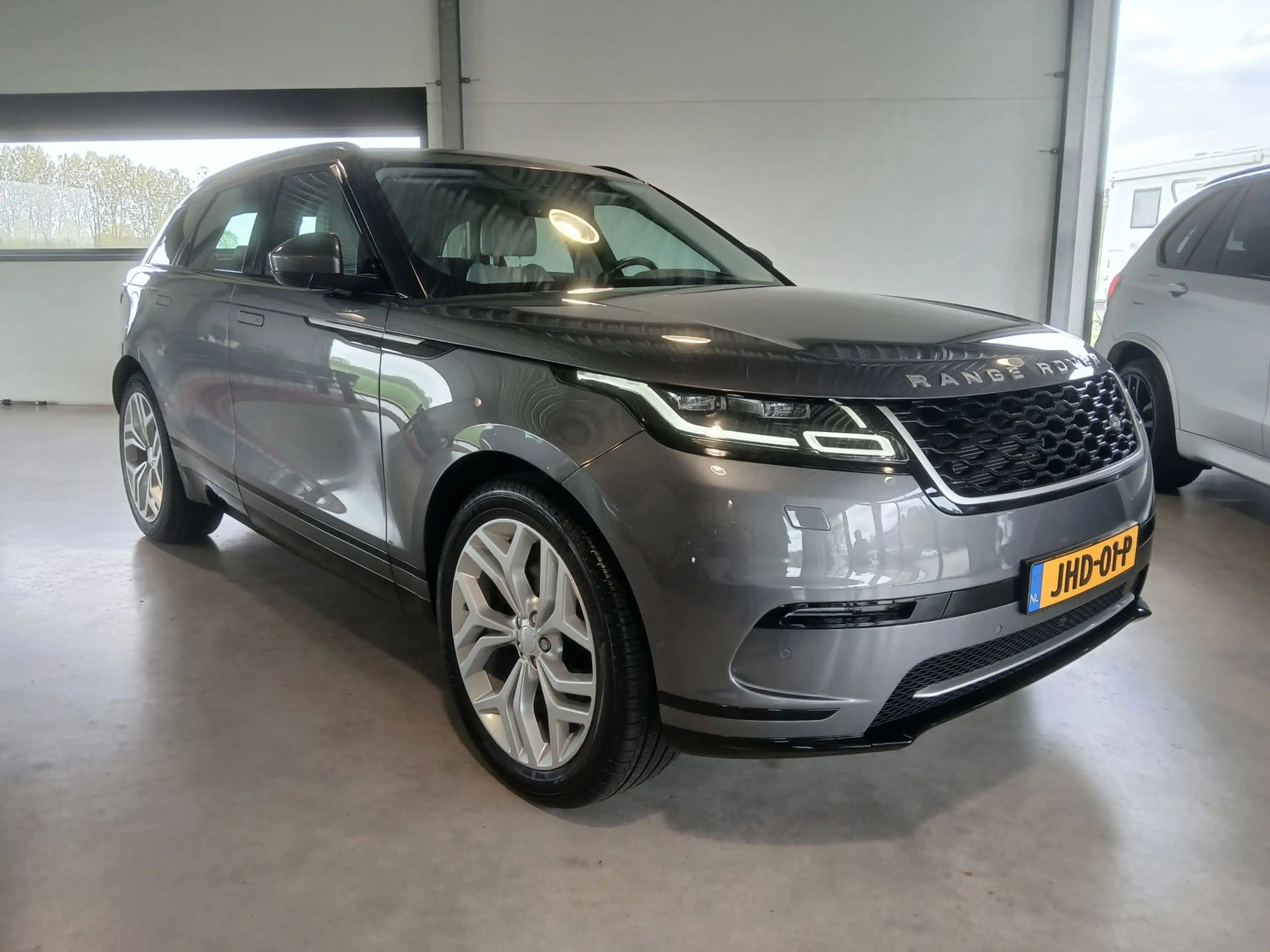 Land Rover Range Rover Velar 2.0 I4 Turbo AWD R-Dynamic HSE P300 Zéer compleet — photo 2
