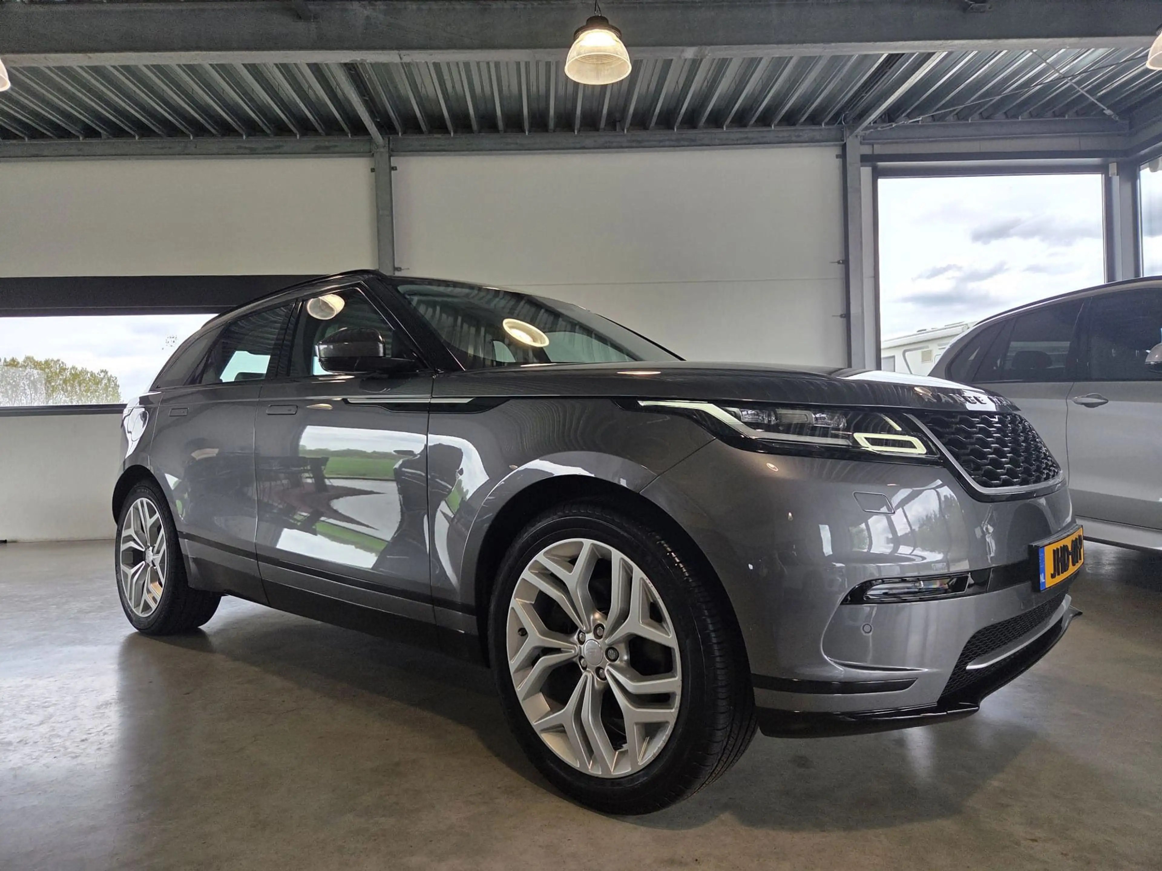 Land Rover Range Rover Velar 2.0 I4 Turbo AWD R-Dynamic HSE P300 Zéer compleet — photo 6