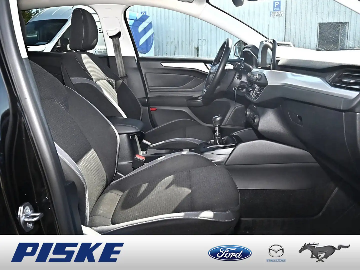Ford Focus Cool&Connect SHZ KAMERA NAVI ACC LED Zwart - 2
