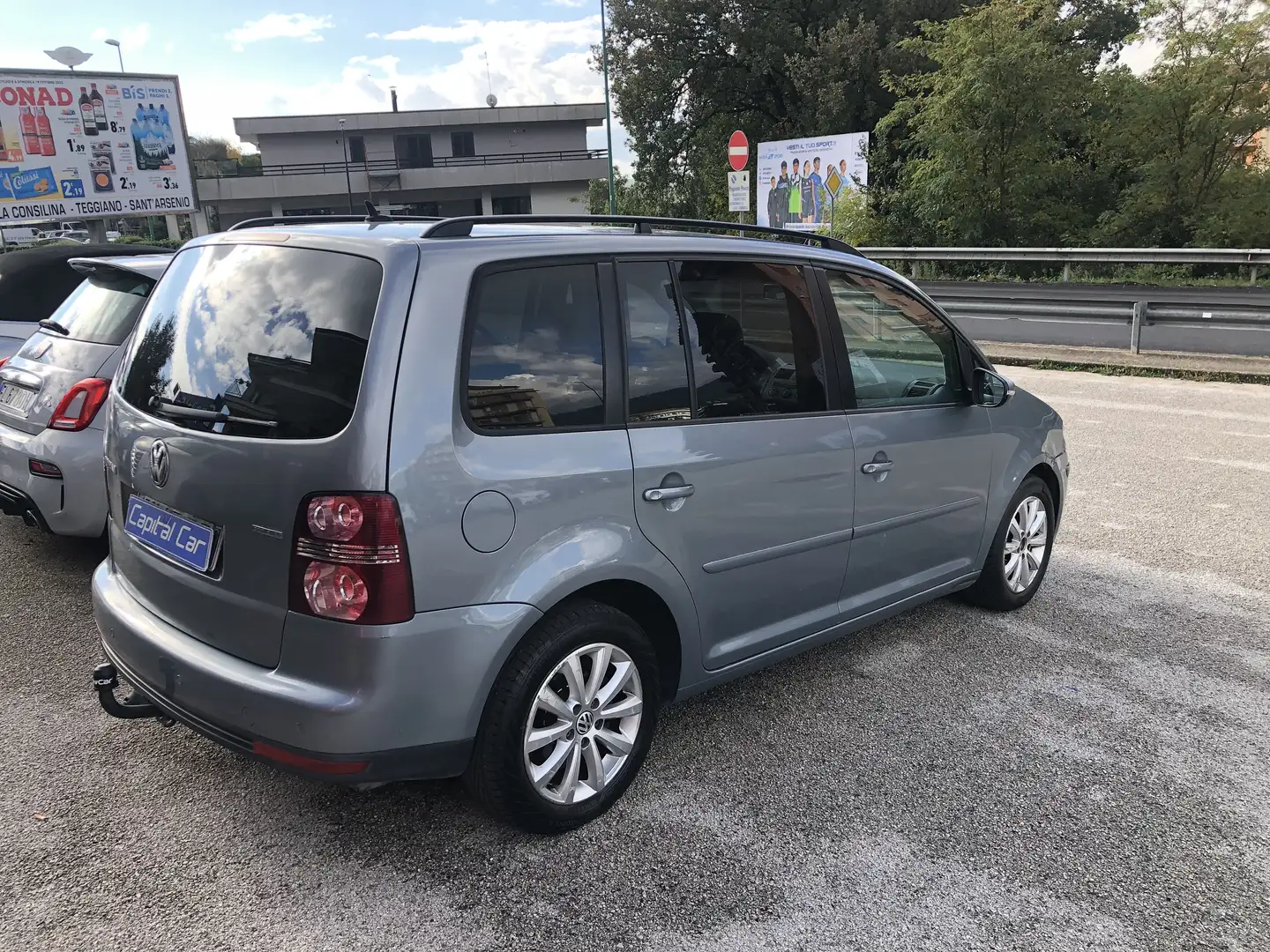 Volkswagen Touran Touran 2.0 Trendline ecofuel Grigio - 2