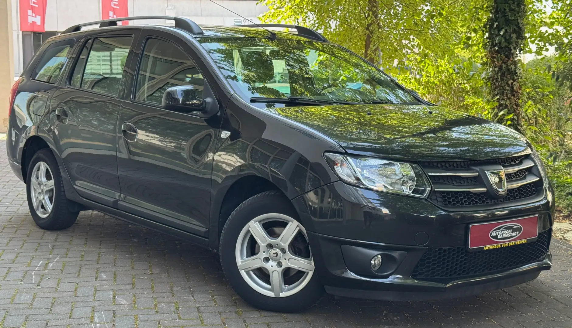 Dacia Logan TÜV AU NEU*KLIMA*PDC*Prestige*NAVIGATION*LPG Schwarz - 2