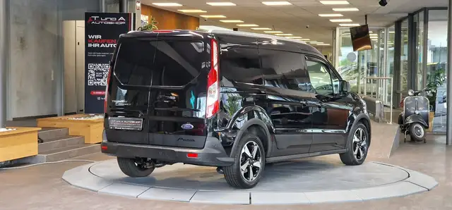 Ford Transit Connect view 7