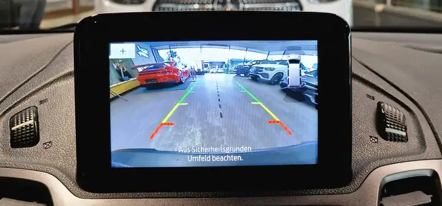 Ford Transit Connect view 18