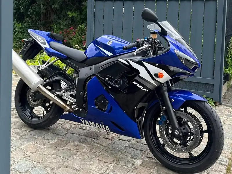 Yamaha YZF-R6 - foto 4