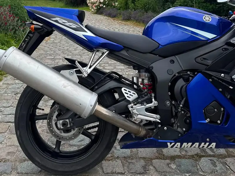 Yamaha YZF-R6 - foto 6