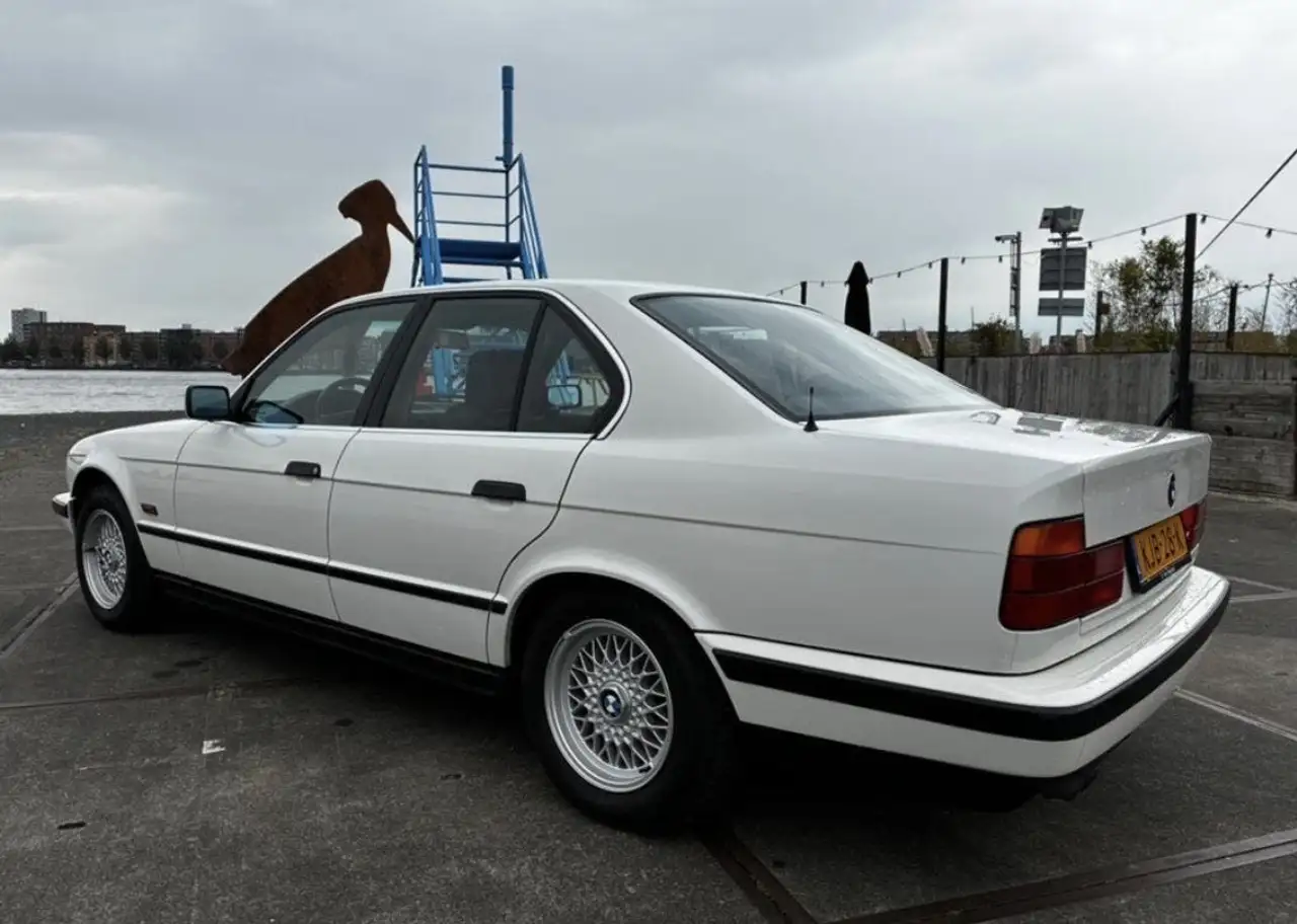 BMW 525i 24V, foto 3