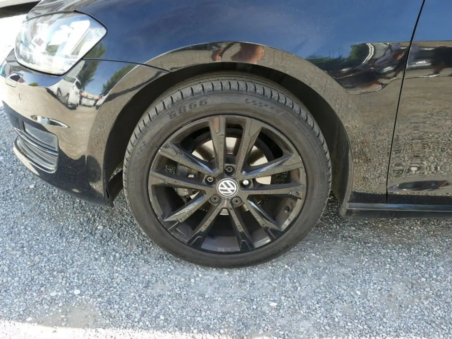 Volkswagen Golf VII 1.2 TSI 110 Ch ALLSTAR BVM6 Schwarz - 2