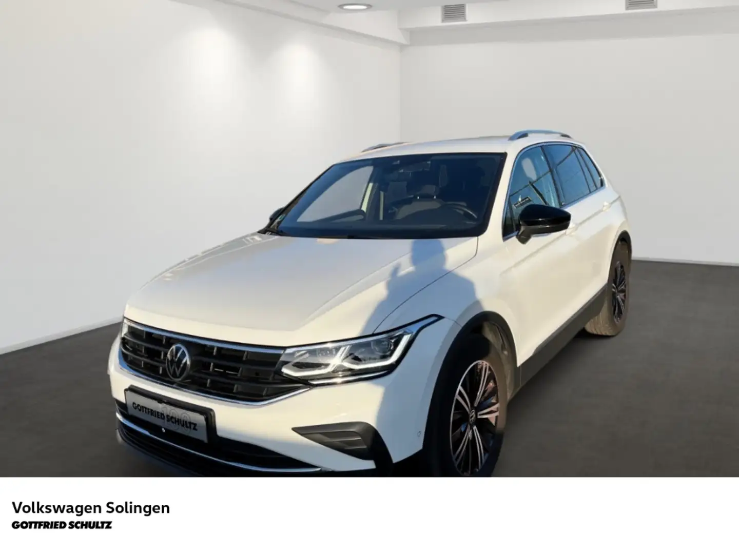 Volkswagen Tiguan 1.5 TSI Move DSG   AHK   Navi   Keyless   Travel A Weiß - 1