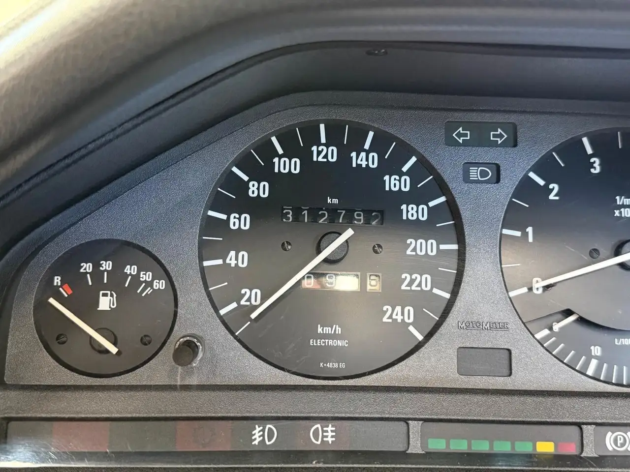 BMW 320 i Cabrio KAT(E30) MotorRevidiert/Leder/SHZ/, foto 9