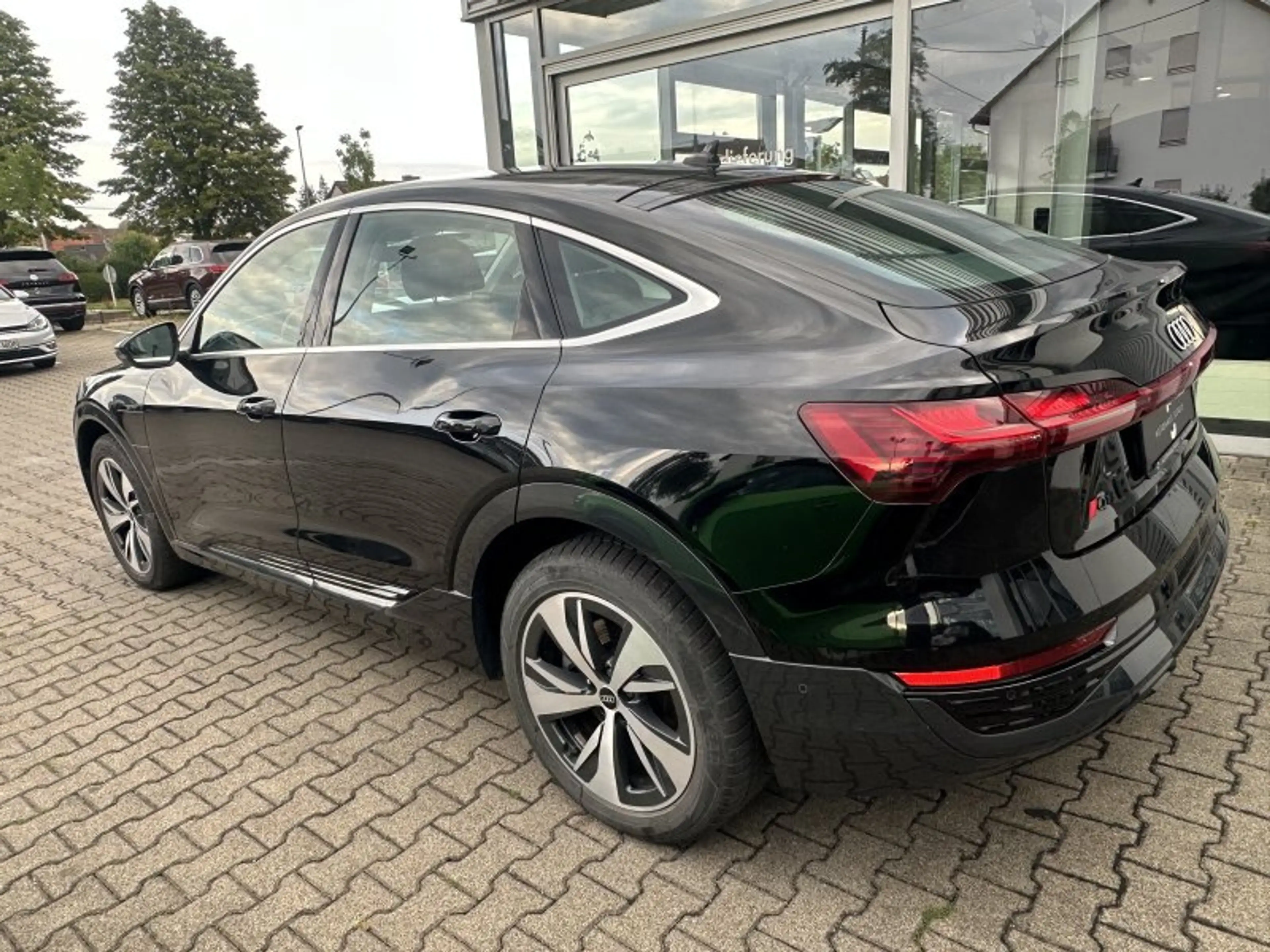 Audi Q8 e-tron Sportback 55 quattro advanced Navi Matrix Kamera A — photo 7