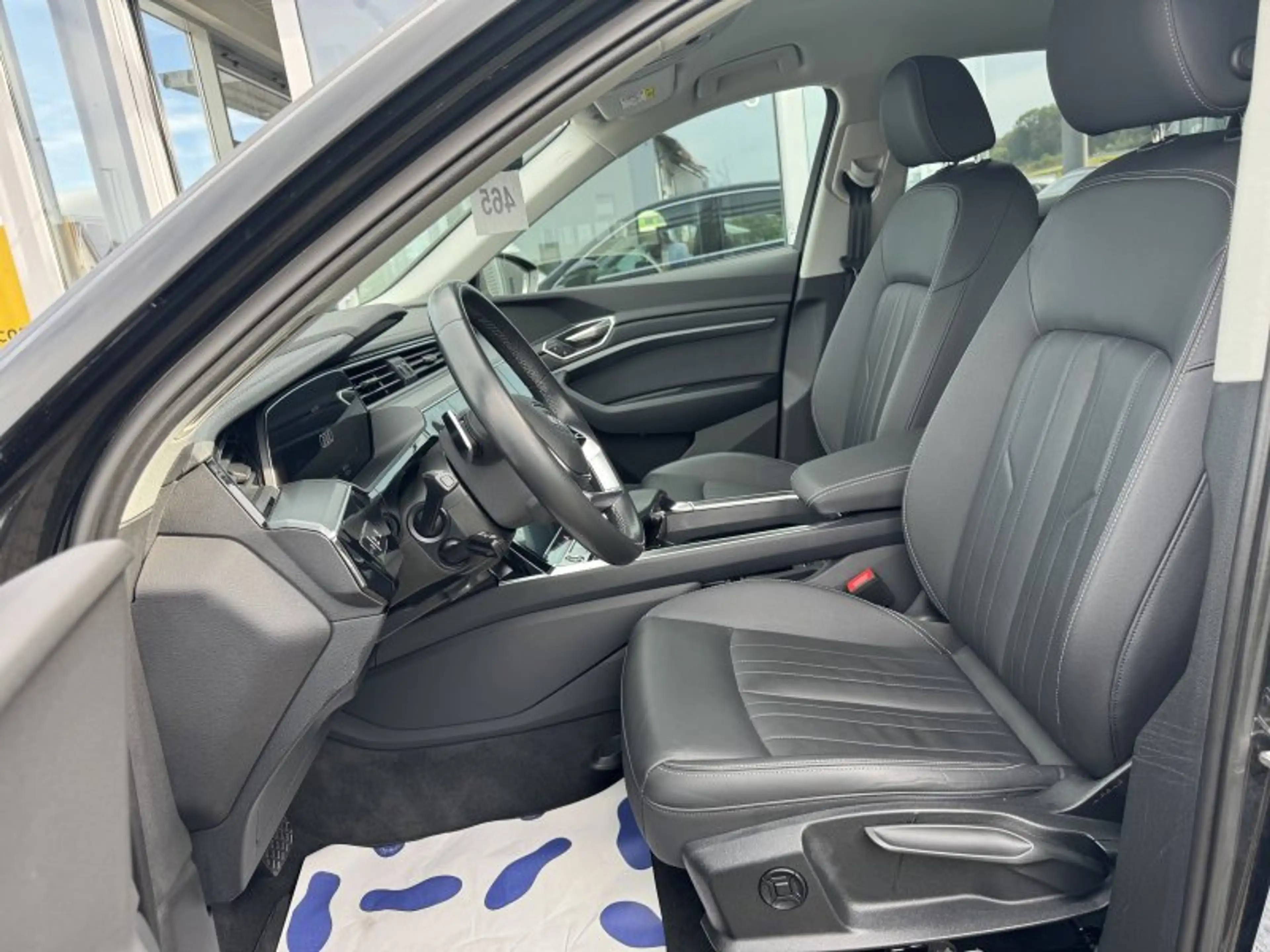 Audi Q8 e-tron Sportback 55 quattro advanced Navi Matrix Kamera A — photo 12