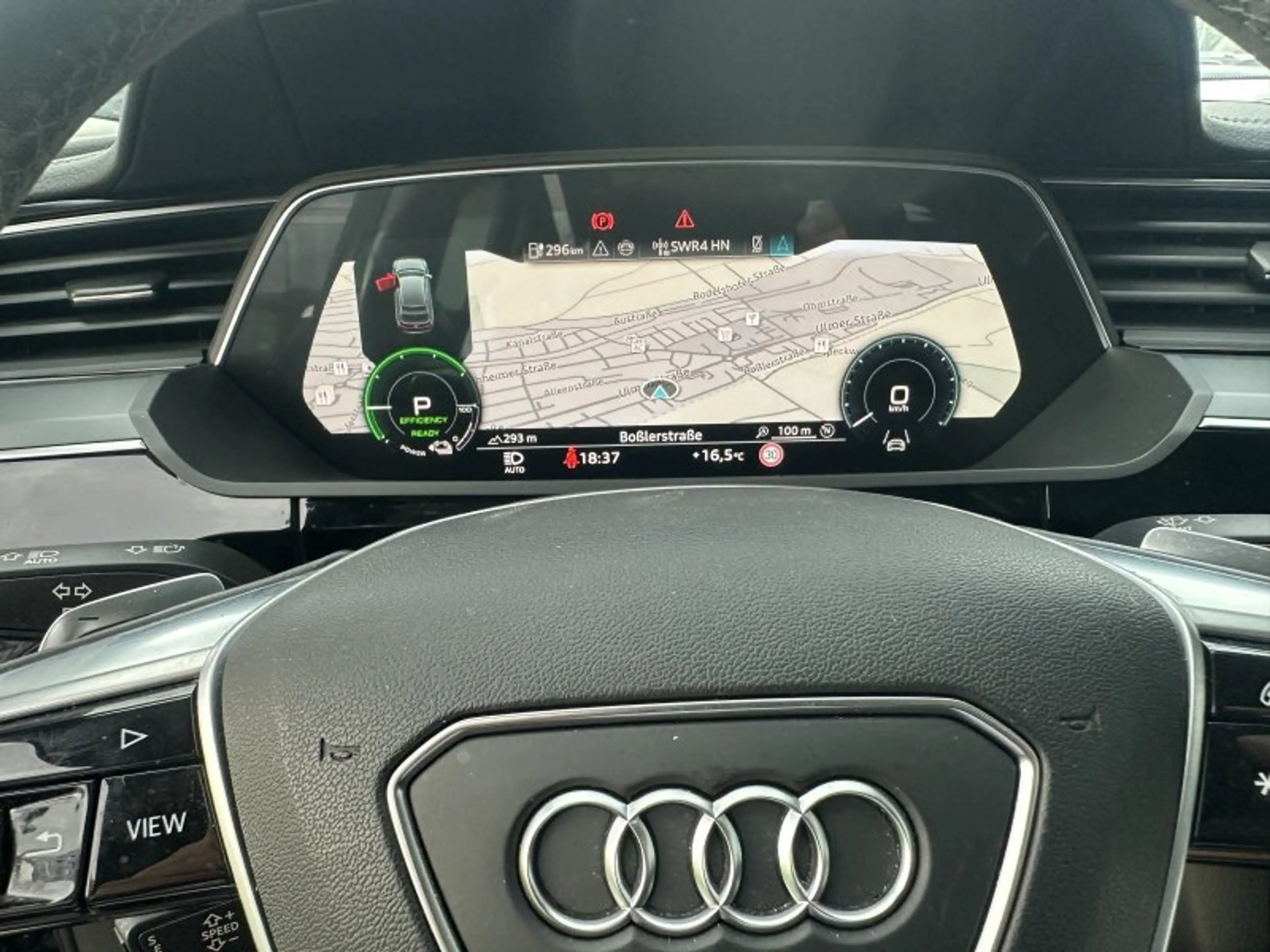 Audi Q8 e-tron Sportback 55 quattro advanced Navi Matrix Kamera A — photo 15