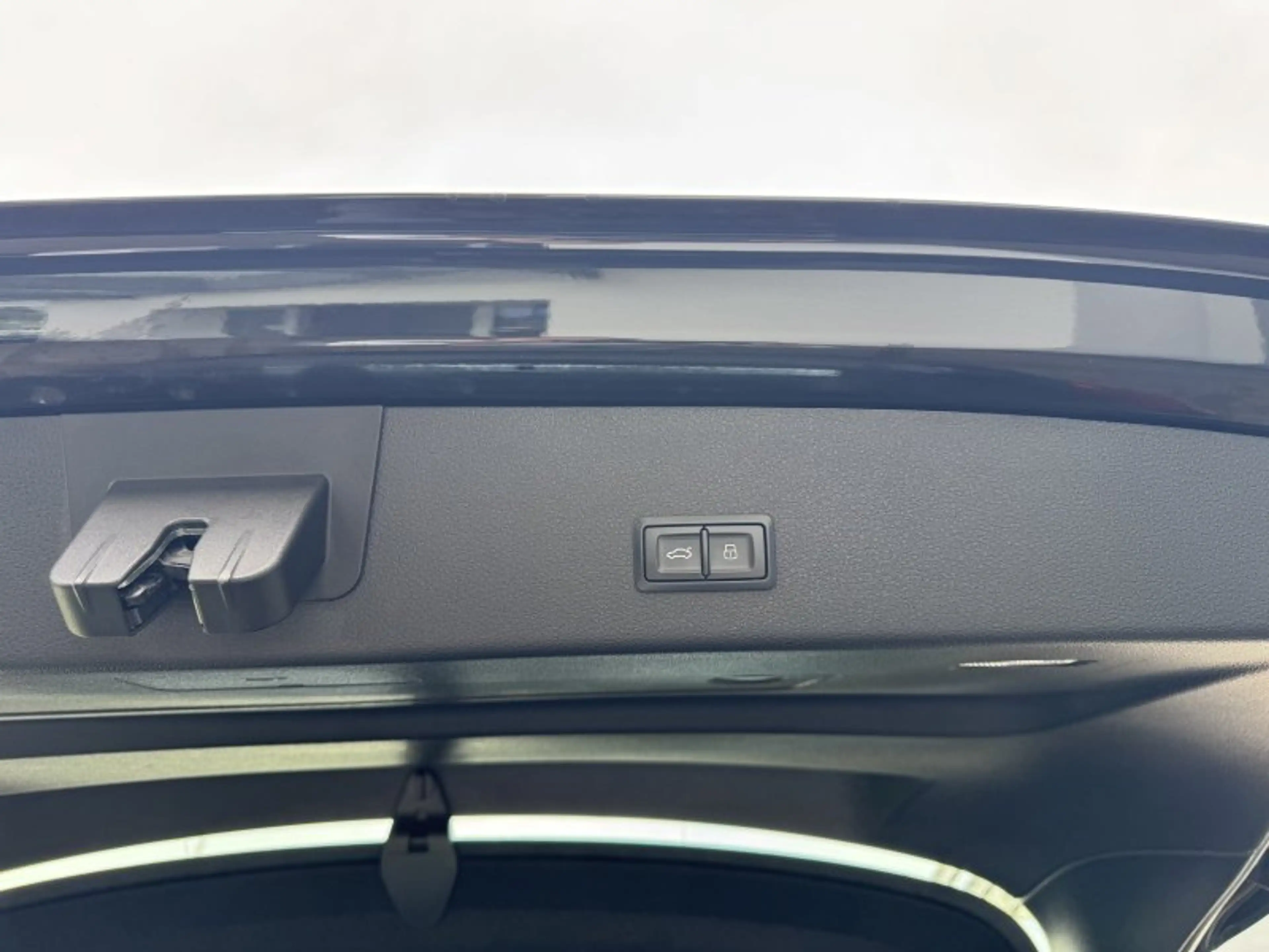 Audi Q8 e-tron Sportback 55 quattro advanced Navi Matrix Kamera A — photo 11