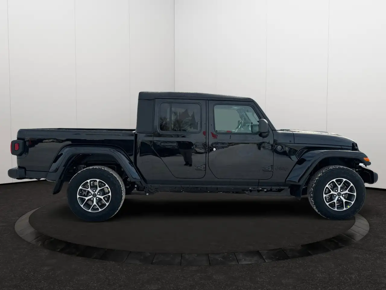 Jeep Gladiator снимка Jeep Gladiator