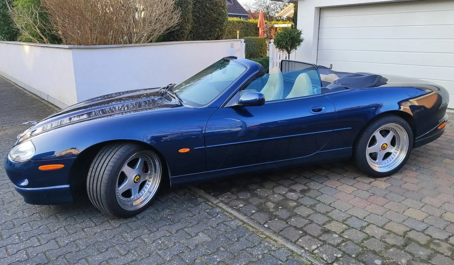 Jaguar XK8 XK8 Cabriolet - Arden Sonderausstattung - 2
