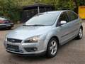 Ford Focus Lim. Sport 1.Hand Tüv neu Garagenwagen Silber - thumbnail 1