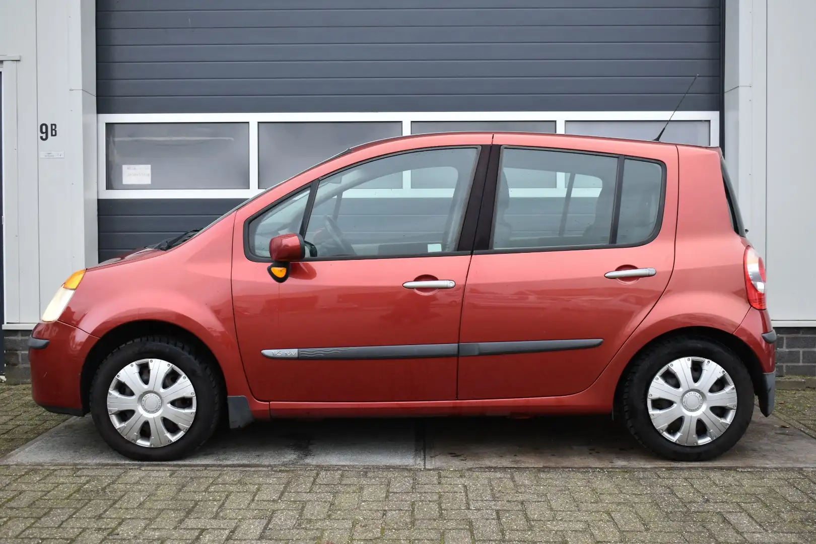 Renault Modus 1.6-16V Authentique Basis nieuwe apk!! Червоний - 2