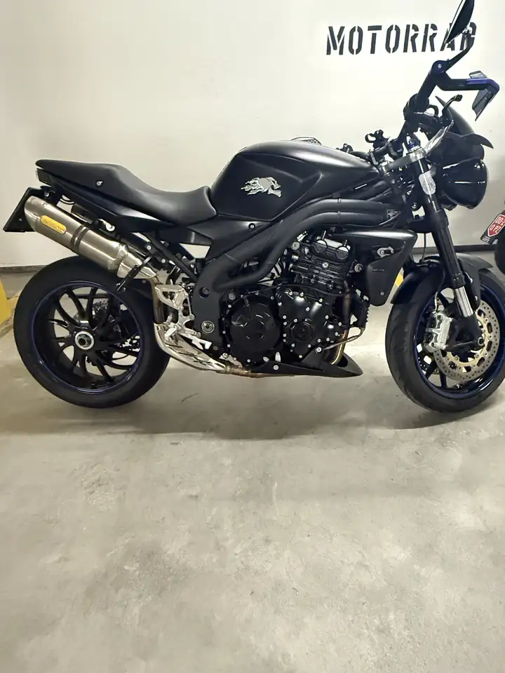 Triumph Speed Triple 1050