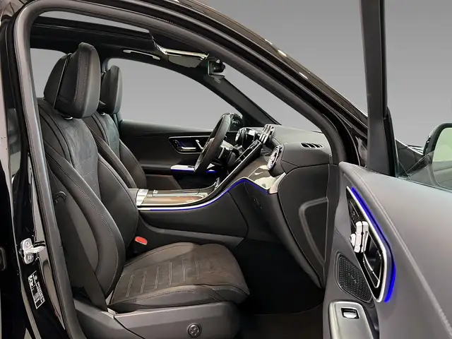 Mercedes-Benz GLC view 14