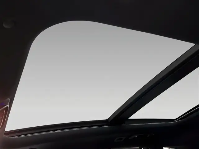 Mercedes-Benz GLC view 11