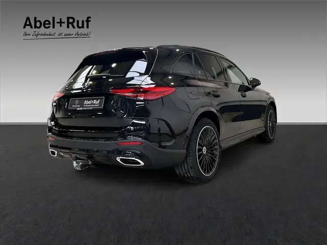 Mercedes-Benz GLC view 5