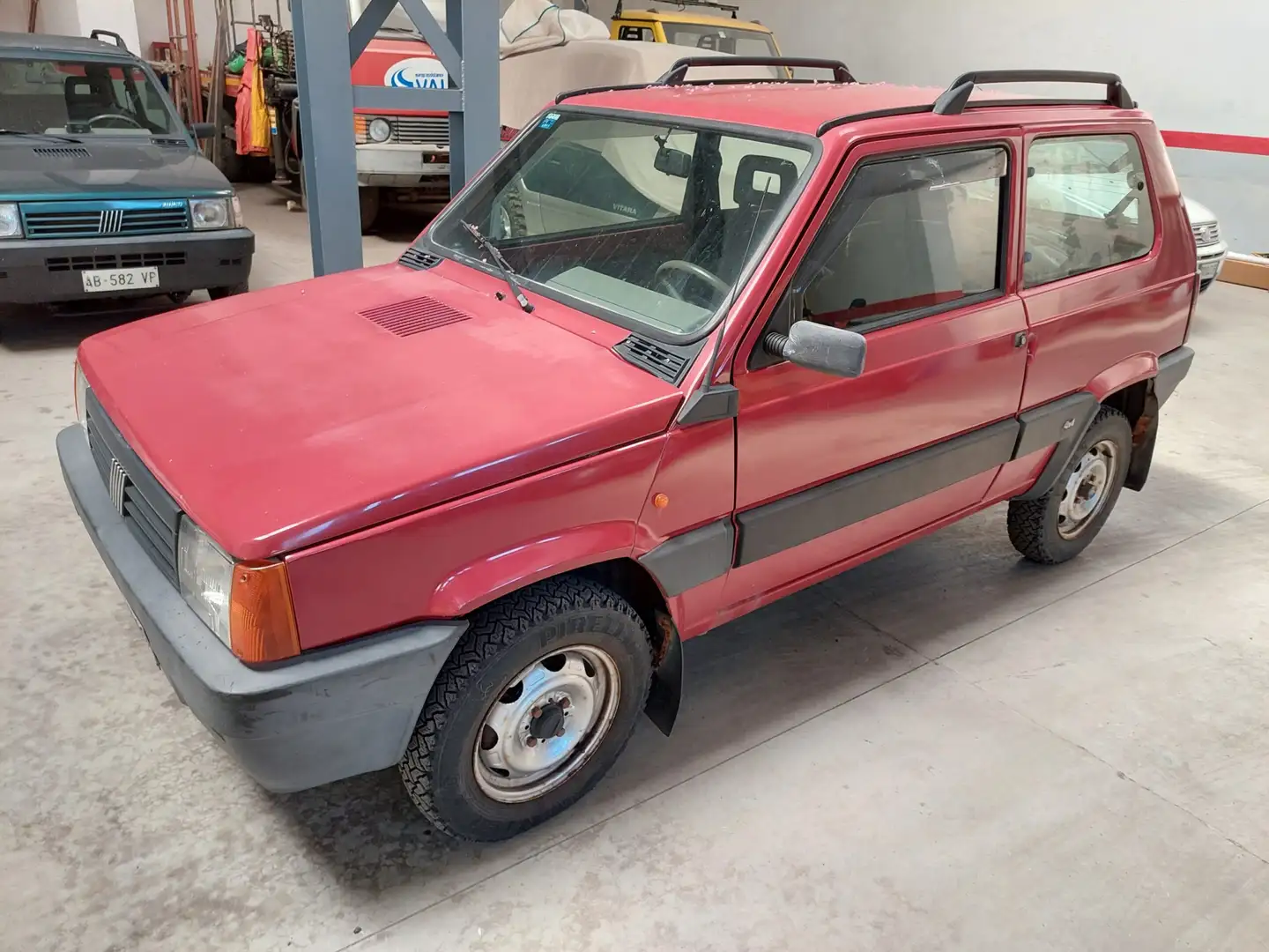 Fiat Panda Panda 1.1 Climbing 4x4 Rouge - 2