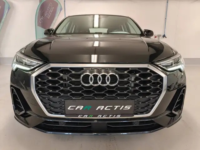 Audi Q3 view 2