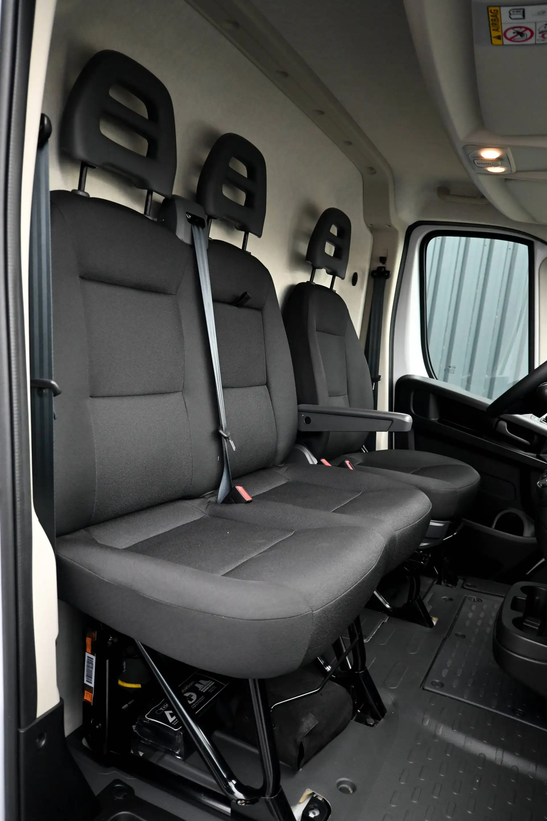 Fiat Ducato NEW L2H2 140PK/ Camera, PDC, Cruise, BTW — photo 11