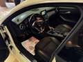 Mercedes-Benz CLA 200 AMG Line Blanc - thumbnail 24