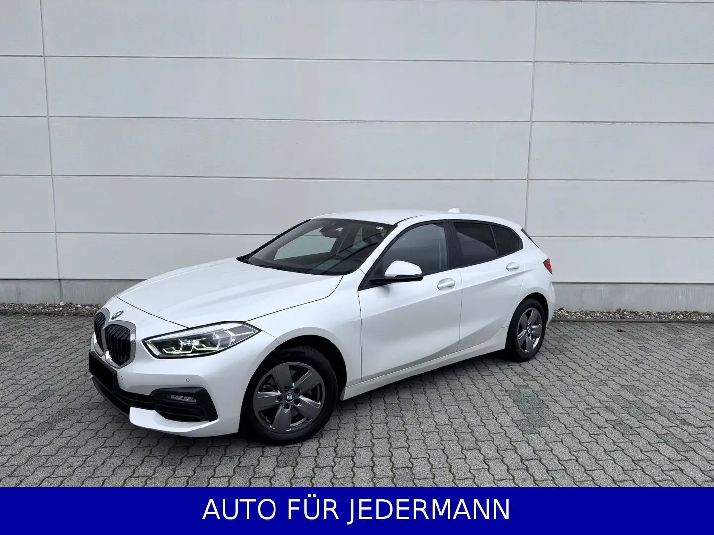 BMW 118 i Advantage*LED*AppleCarplay*Tempomat*SHZ* Weiß - 1